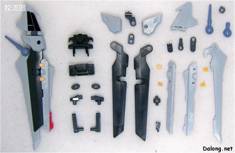 机动战士高达SEED HG SEED&SEED DESTINY 41 GAT-X105E+AQM/E-X09S 漆黑强袭高达 - 图片